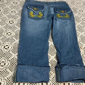 LEI Women's Capri Embellished Jeans Size 5